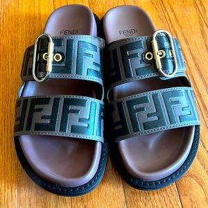 Fendi Leather Flat Slides